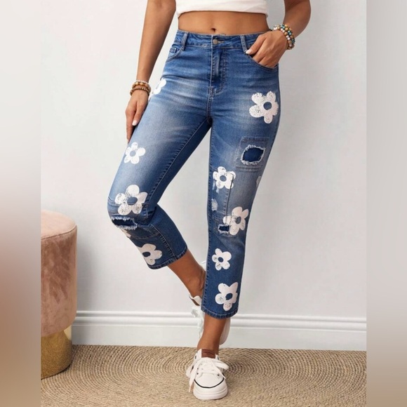 Floral Blue Jeans - Picture 4 of 10